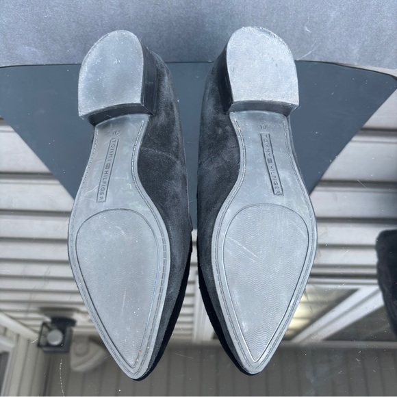 Tommy Hilfiger Loafer Flats Women Size 7 M Gold Crest Pointed Toe Low Heel - Picture 9 of 14